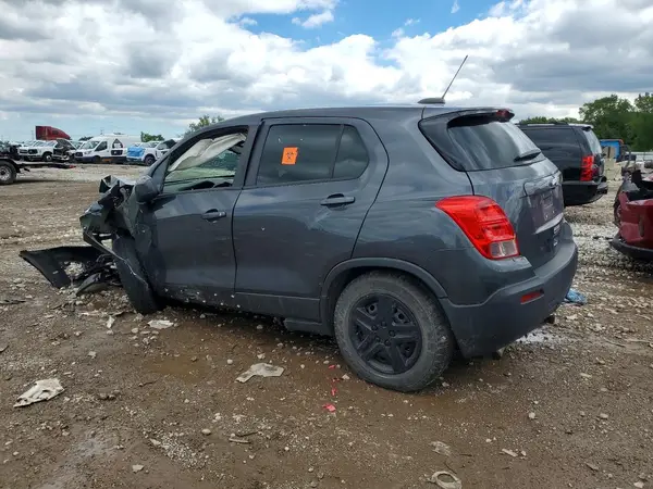 3GNCJKSB9GL271101 2016 CHEVROLET TRAX - Image 2