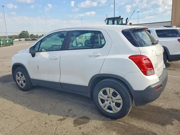 3GNCJKSB9GL280400 2016 CHEVROLET TRAX - Image 2