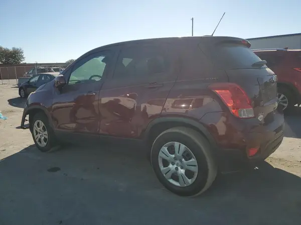3GNCJKSB9HL177172 2017 CHEVROLET TRAX - Image 2