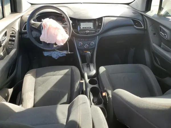 3GNCJKSB9HL177172 2017 CHEVROLET TRAX - Image 8