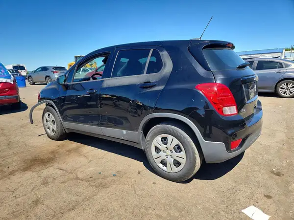 3GNCJKSB9HL177561 2017 CHEVROLET TRAX - Image 2
