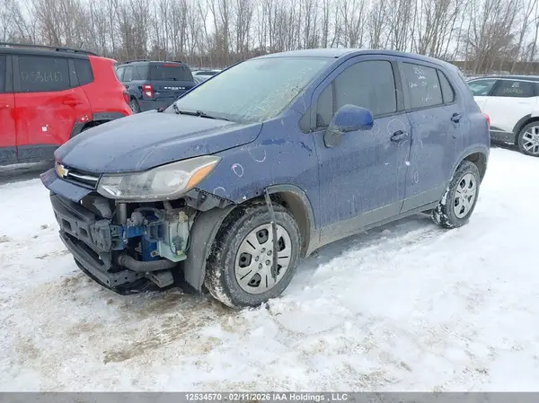 3GNCJKSB9HL186079 2017 CHEVROLET TRAX - Image 2