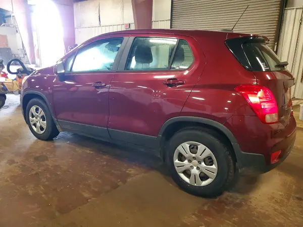3GNCJKSB9HL211823 2017 CHEVROLET TRAX - Image 2