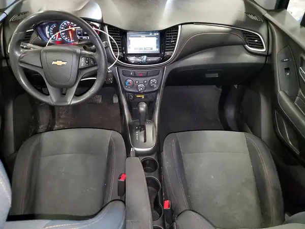 3GNCJKSB9HL211823 2017 CHEVROLET TRAX - Image 8