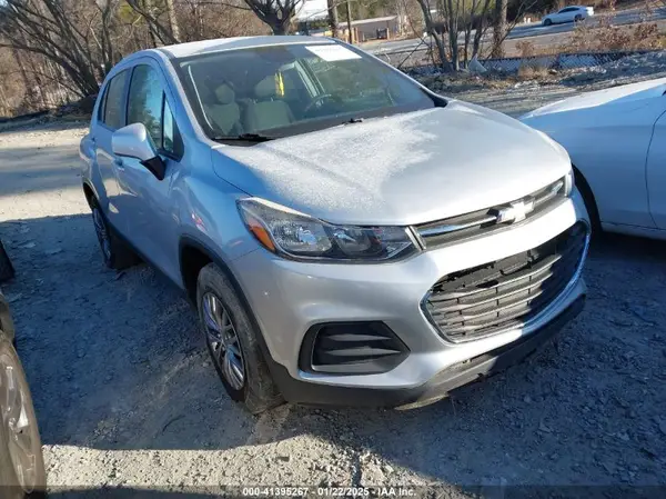 3GNCJKSB9HL227438 2017 CHEVROLET TRAX - Image 1