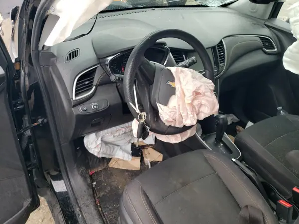 3GNCJKSB9HL249780 2017 CHEVROLET TRAX - Image 8