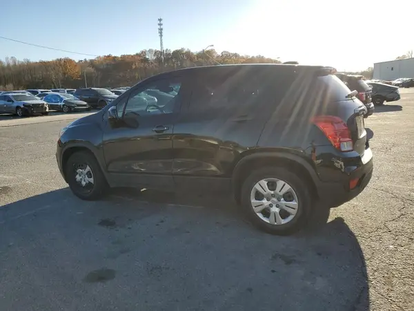 3GNCJKSB9HL260049 2017 CHEVROLET TRAX - Image 2