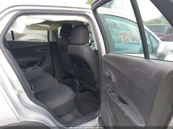 3GNCJKSB9HL267017 2017 CHEVROLET TRAX - Image 8
