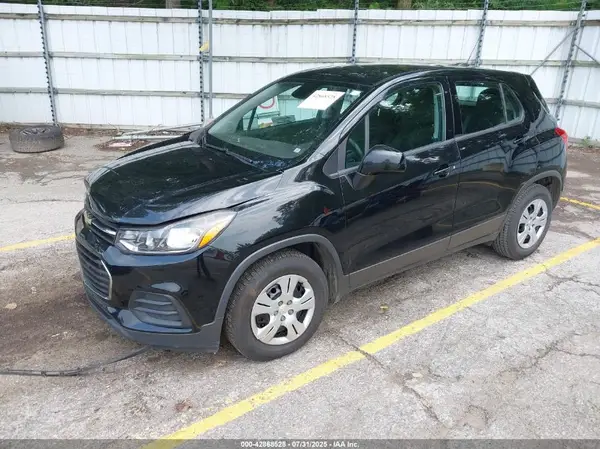 3GNCJKSB9HL271701 2017 CHEVROLET TRAX - Image 2