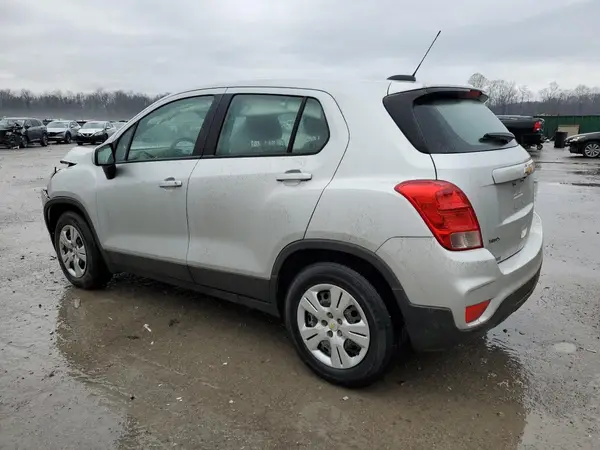 3GNCJKSB9HL282200 2017 CHEVROLET TRAX - Image 2