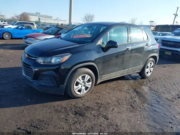 3GNCJKSB9HL289938 2017 CHEVROLET TRAX - Image 2