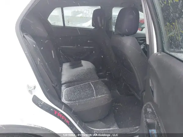 3GNCJKSB9JL152732 2018 CHEVROLET TRAX - Image 8
