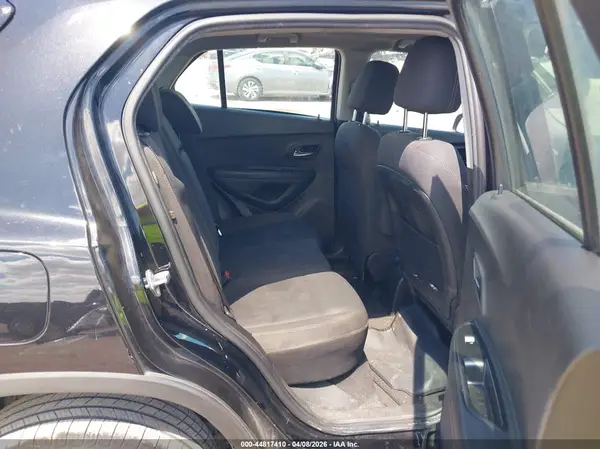3GNCJKSB9JL154805 2018 CHEVROLET TRAX - Image 8
