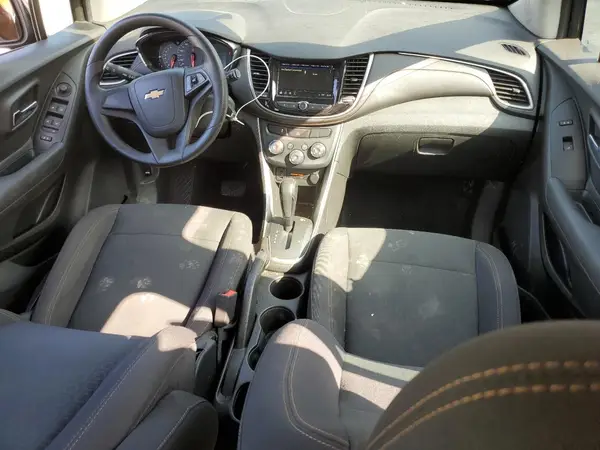 3GNCJKSB9JL161379 2018 CHEVROLET TRAX - Image 8
