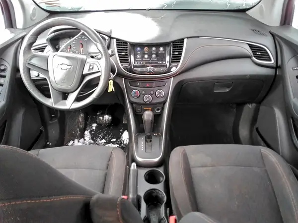 3GNCJKSB9JL197685 2018 CHEVROLET TRAX - Image 8