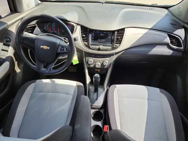 3GNCJKSB9JL236307 2018 CHEVROLET TRAX - Image 8