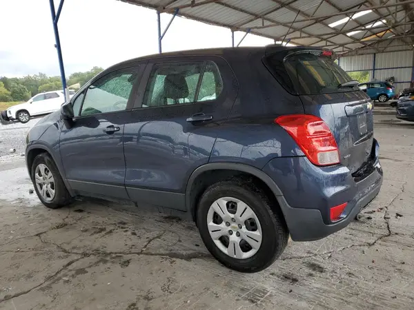 3GNCJKSB9JL254239 2018 CHEVROLET TRAX - Image 2