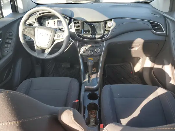 3GNCJKSB9JL260798 2018 CHEVROLET TRAX - Image 8