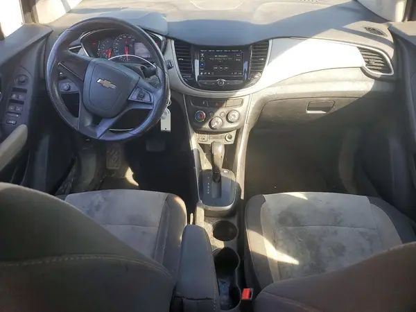 3GNCJKSB9JL271929 2018 CHEVROLET TRAX - Image 8