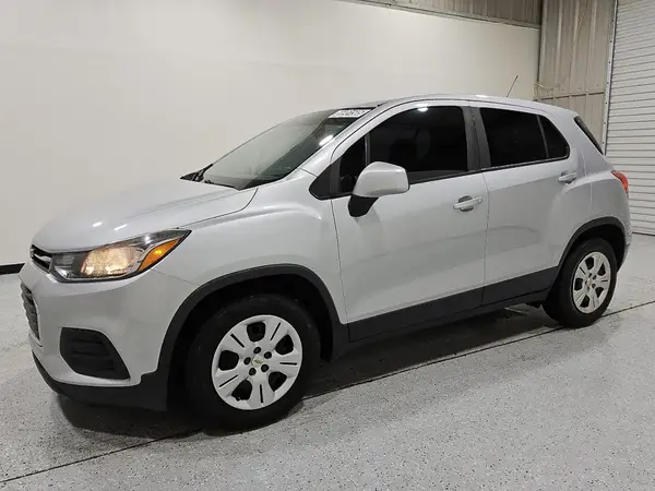 3GNCJKSB9JL282820 2018 CHEVROLET TRAX - Image 1