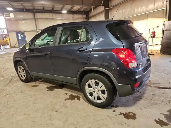 3GNCJKSB9JL287175 2018 CHEVROLET TRAX - Image 2