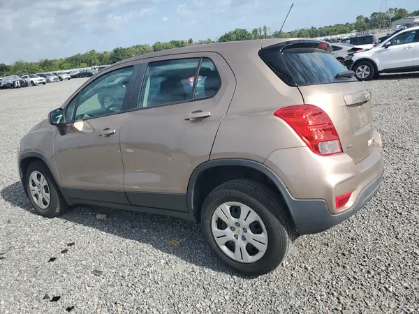 3GNCJKSB9JL305920 2018 CHEVROLET TRAX - Image 2