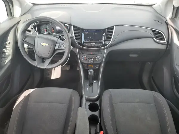 3GNCJKSB9JL305920 2018 CHEVROLET TRAX - Image 8
