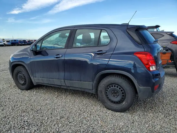 3GNCJKSB9JL309059 2018 CHEVROLET TRAX - Image 2