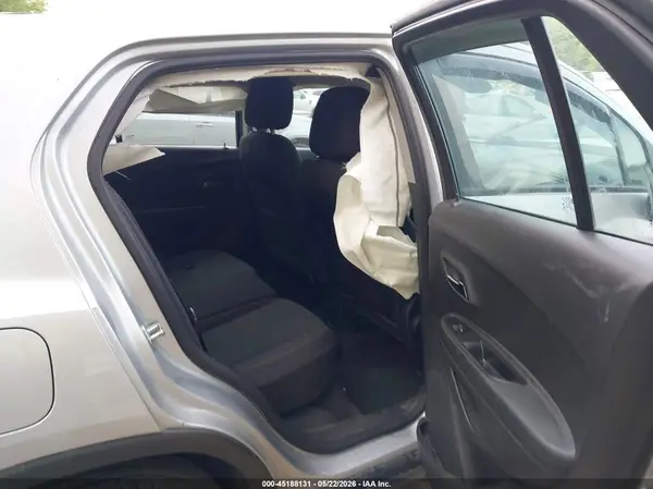 3GNCJKSB9JL362845 2018 CHEVROLET TRAX - Image 8