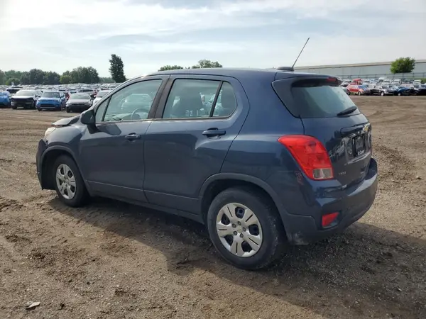 3GNCJKSB9JL367656 2018 CHEVROLET TRAX - Image 2
