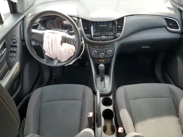 3GNCJKSB9JL367656 2018 CHEVROLET TRAX - Image 8