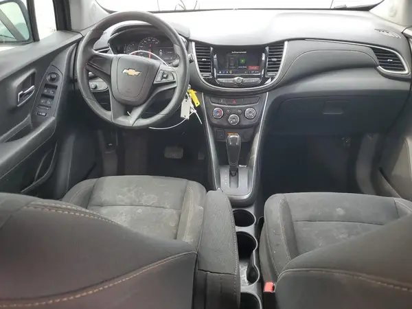 3GNCJKSB9JL370766 2018 CHEVROLET TRAX - Image 8