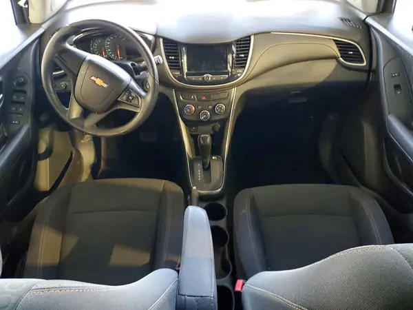3GNCJKSB9JL372369 2018 CHEVROLET TRAX - Image 8