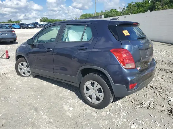 3GNCJKSB9JL380536 2018 CHEVROLET TRAX - Image 2
