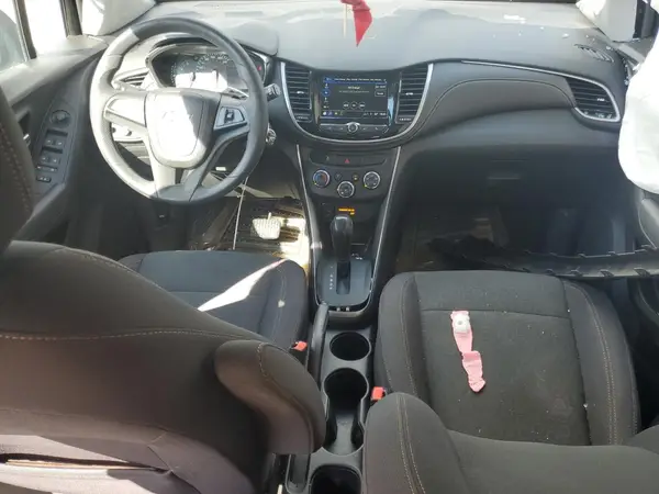 3GNCJKSB9JL380536 2018 CHEVROLET TRAX - Image 8