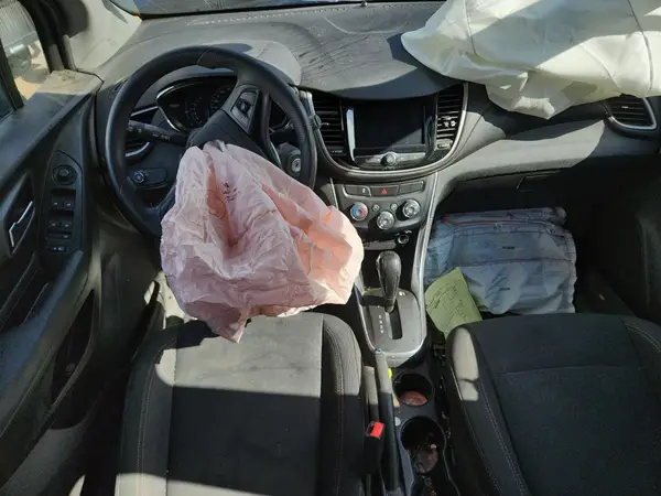 3GNCJKSB9JL382528 2018 CHEVROLET TRAX - Image 8