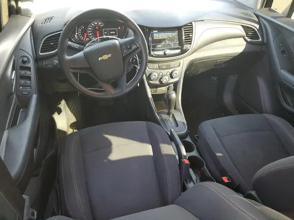 3GNCJKSB9JL383811 2018 CHEVROLET TRAX - Image 8
