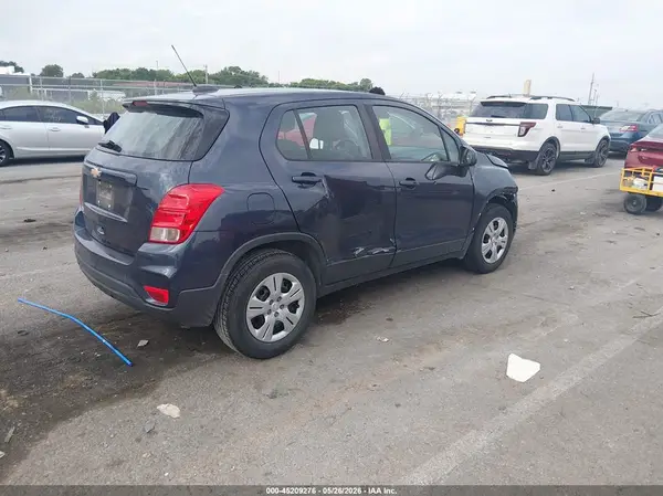 3GNCJKSB9KL139691 2019 CHEVROLET TRAX - Image 2