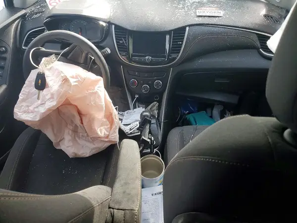 3GNCJKSB9KL170424 2019 CHEVROLET TRAX - Image 8