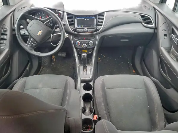 3GNCJKSB9KL186915 2019 CHEVROLET TRAX - Image 8