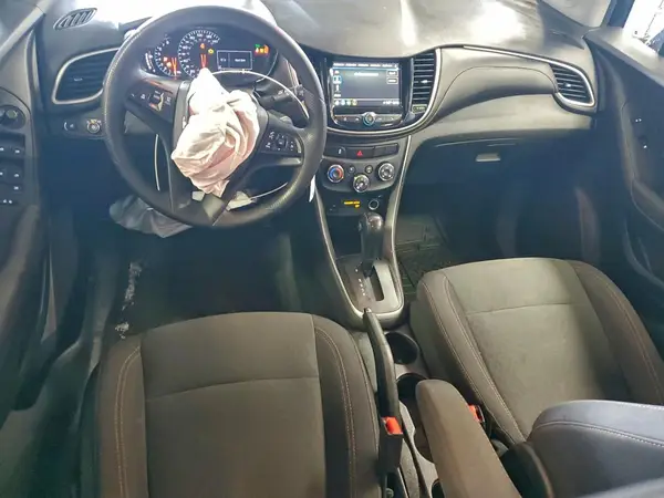 3GNCJKSB9KL190818 2019 CHEVROLET TRAX - Image 8