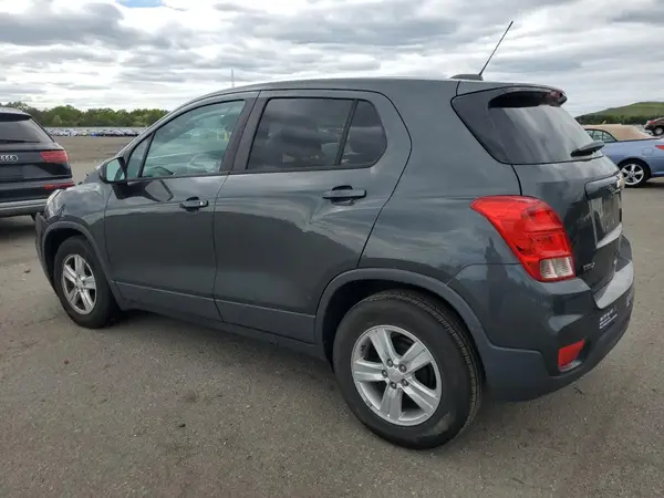 3GNCJKSB9KL207648 2019 CHEVROLET TRAX - Image 2