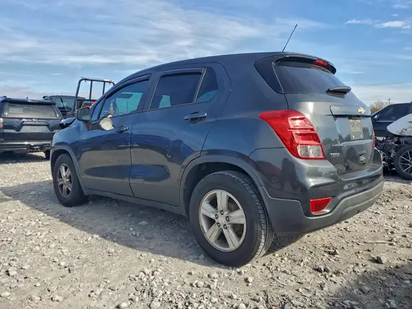 3GNCJKSB9KL219458 2019 CHEVROLET TRAX - Image 2