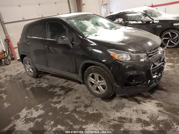 3GNCJKSB9KL248782 2019 CHEVROLET TRAX - Image 1