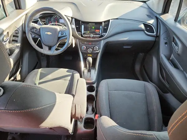 3GNCJKSB9KL259328 2019 CHEVROLET TRAX - Image 8