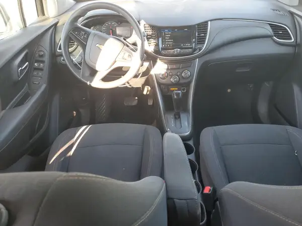 3GNCJKSB9KL267090 2019 CHEVROLET TRAX - Image 8