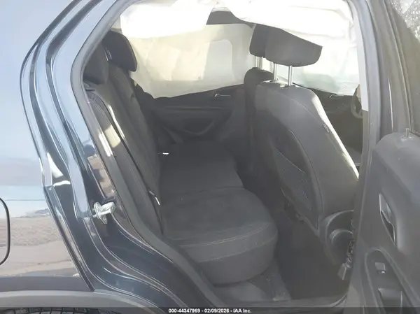 3GNCJKSB9KL287999 2019 CHEVROLET TRAX - Image 8
