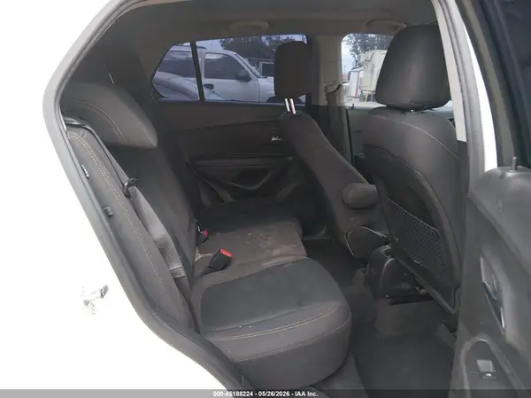 3GNCJKSB9KL312268 2019 CHEVROLET TRAX - Image 8