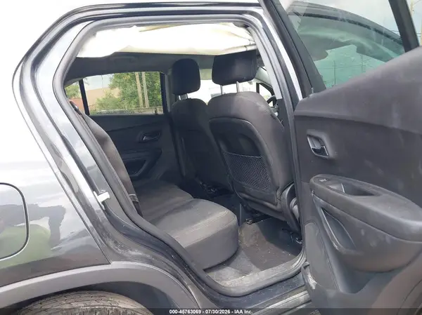 3GNCJKSB9KL318958 2019 CHEVROLET TRAX - Image 8