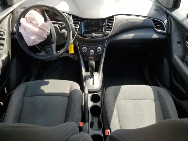 3GNCJKSB9KL347926 2019 CHEVROLET TRAX - Image 8